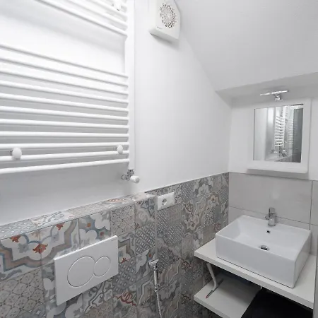 Apartment Holidays - Casa Ortensia